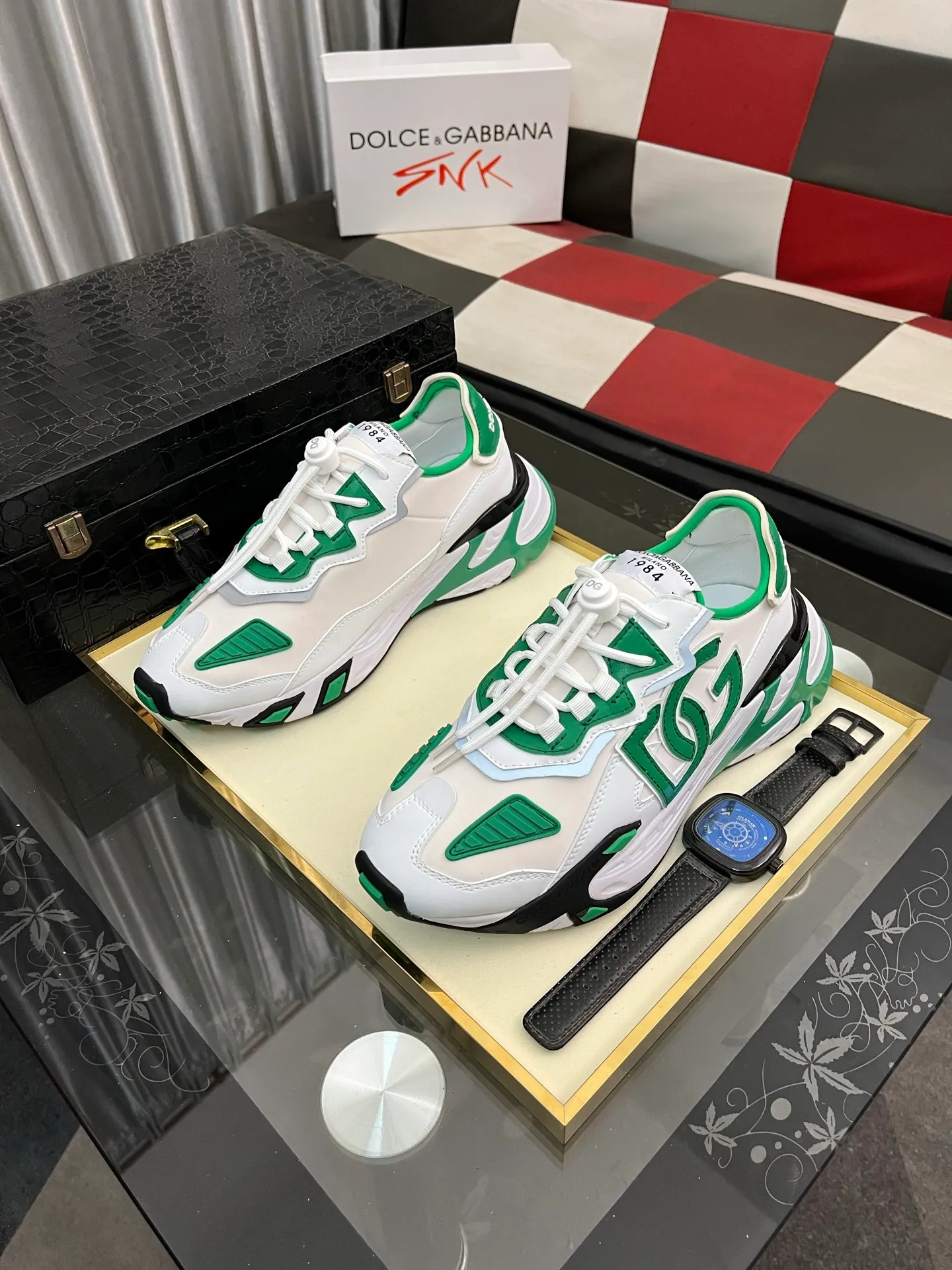 Men's shoes 💰520⌚️⌚️Dolce&Gabbana••DG✔️High-end men's sports and casual shoes. Original goods from top counters. Original imported cowhide, multi-material splicing design ➕Imported cowhide lining, cowhide feet ➕Original TPR elastic outsole.  Size: 35-46